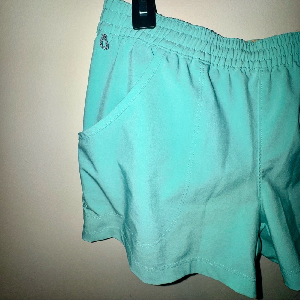 Columbia PFG Athletic Shorts in Aqua Teal with Elastic Waist - Picture 3 of 7